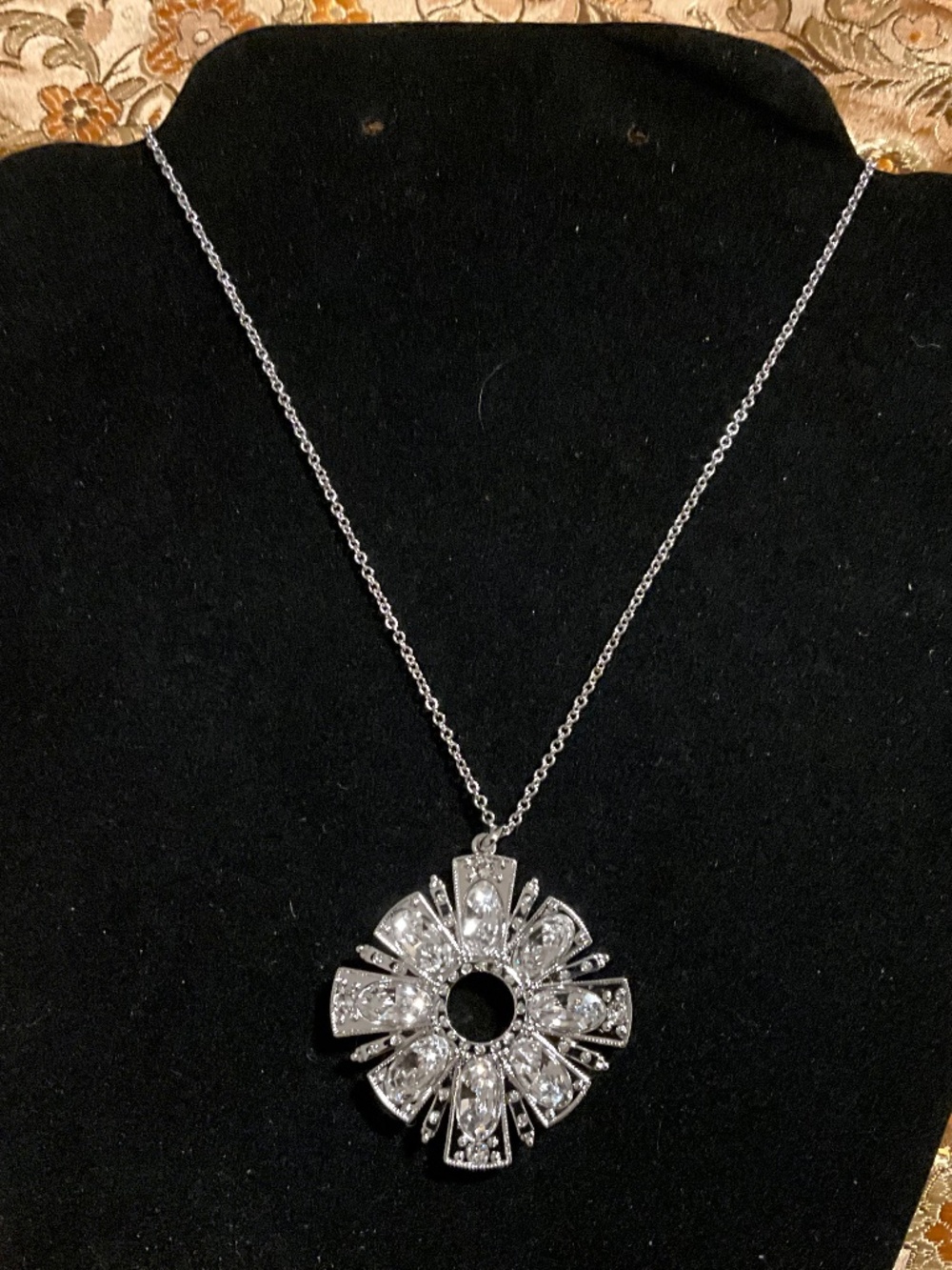 Touchstone Swarovski Crystal Shine Bright Pendant Silver Adjustable #2075N
